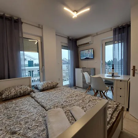 Apartment Mihlin A2