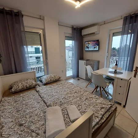 Apartmán Mihlin A2 *