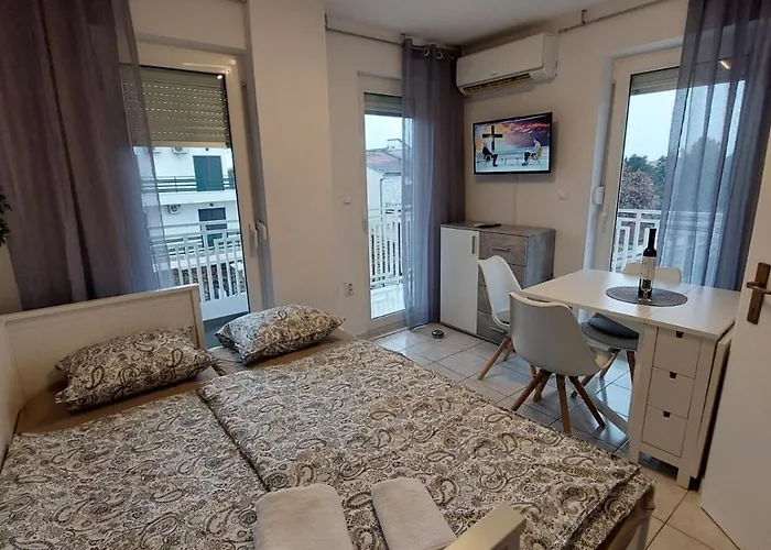 Apartmán Mihlin A2 *